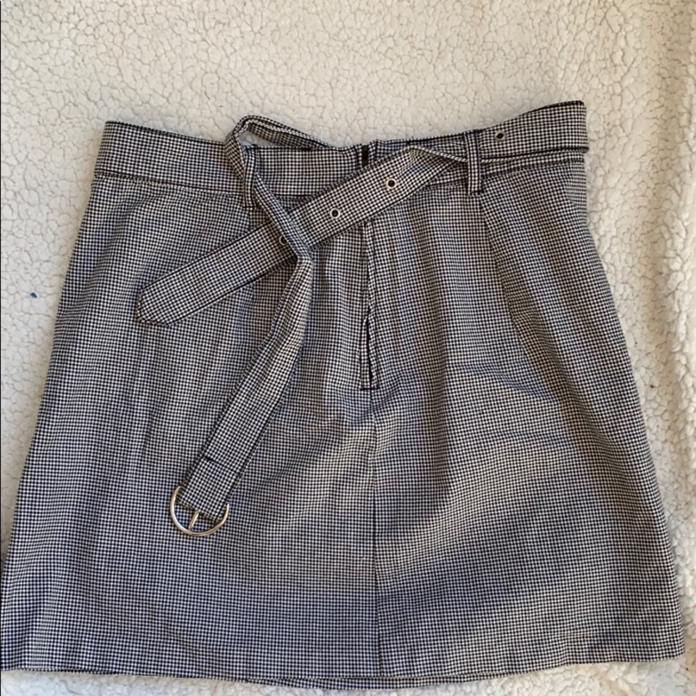 Black and white houndstooth skirt